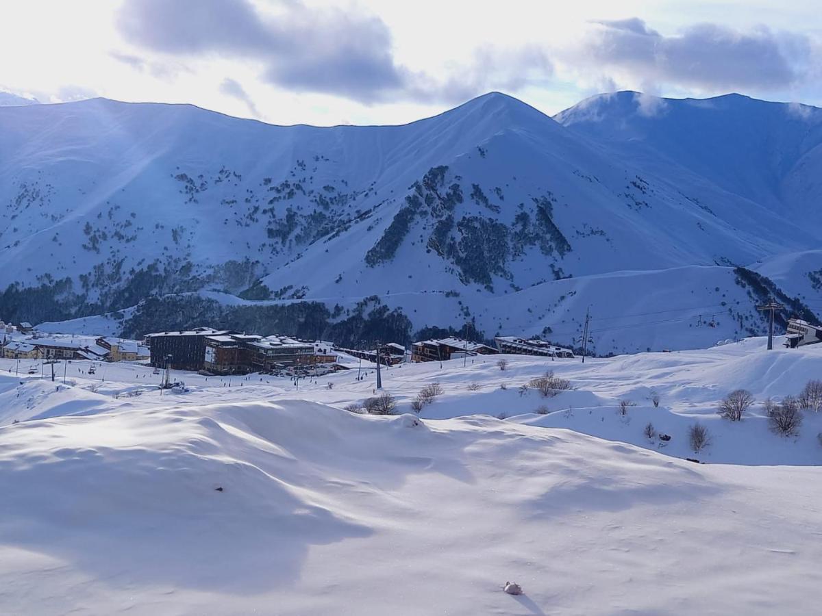 Gudauri Twin Redco Hotel Exterior photo